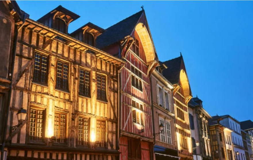 Camilla Apartment Troyes Exterior photo